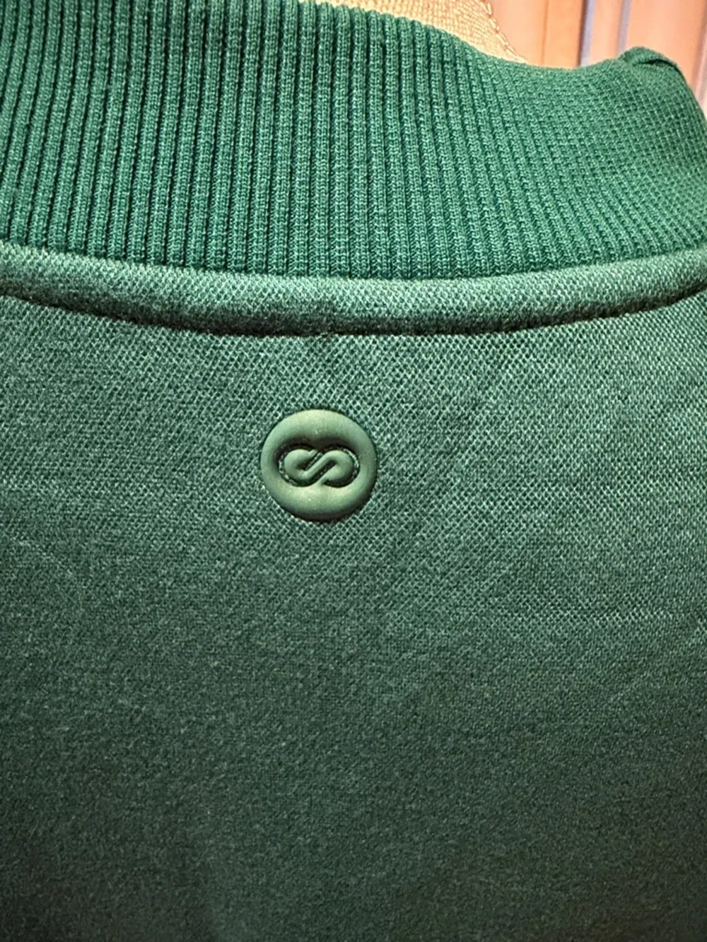 Women’s Calia sweatshirt 💚 - Picture 7 of 8